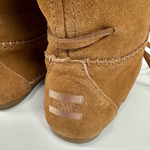 TOMS Zahara Suede Moc Faux Shearling Bootie Boots in Chestnut - Picture 7 of 16